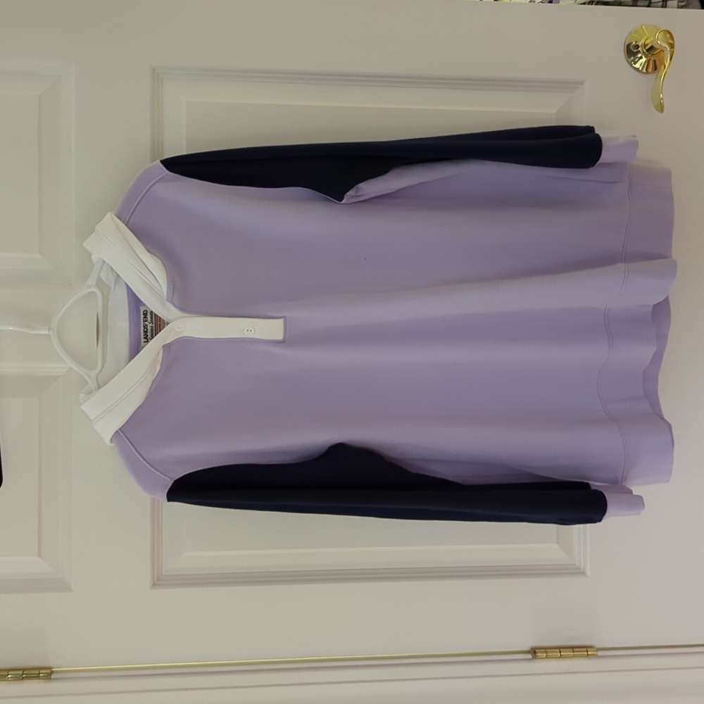 Color block hooded sweatshirt. Excellent condition